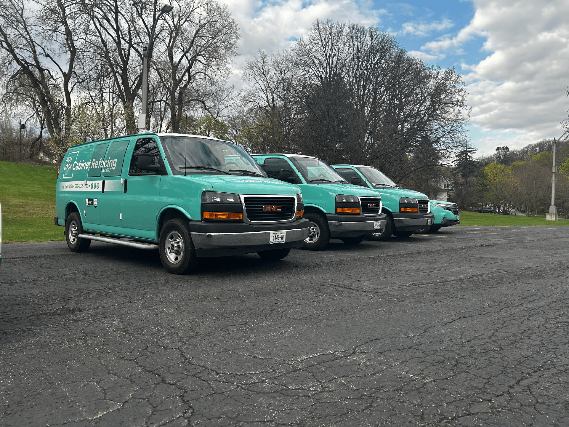 LookCabinets_WrappedVehicleSHoot_012